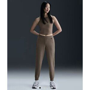 Nike 24.7 ImpossiblySoft Women's Dri-FIT Mid-Rise Joggers Size Small Brown NWOT